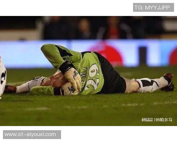 首秀遭遇“惨败”！南港门将RayaMartin在足总杯的“毒打”故事